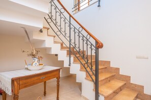 Interior - Can Albons - Four Bedroom Villa, Sleeps 8 (Portocolom)