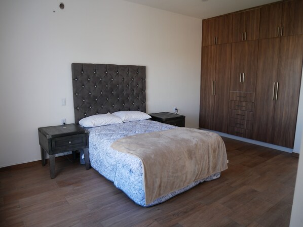 2 habitaciones, wifi y ropa de cama