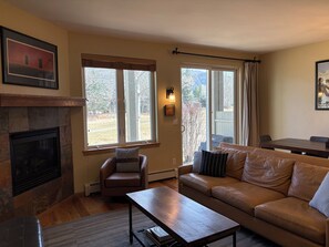 Smart TV, fireplace, video games