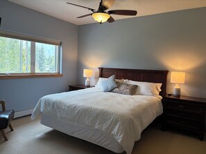 4 habitaciones, wifi gratis y ropa de cama