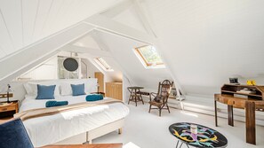 5 camere, Wi-Fi gratuito, lenzuola