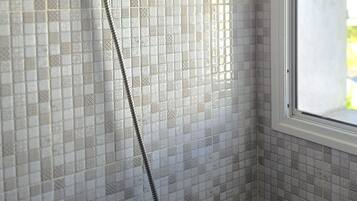 Appartement Makroud | Bathroom