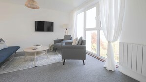 Appartement, balcon, vue fleuve | Coin séjour