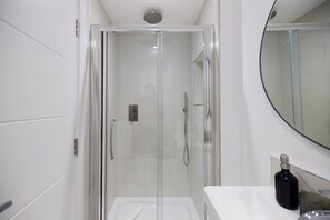 Apartment (2 Bedrooms) | Exterior - The Melbray Escape - Trendy 2bdr Apartment (London)
