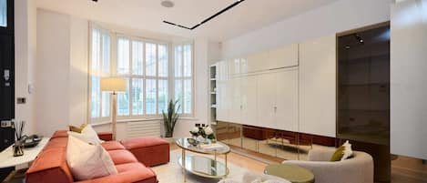 Huis (4 Bedrooms) | Woonruimte | Televisie