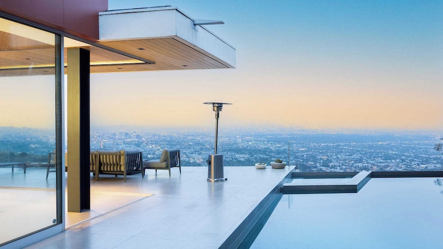 Hollywood Overlook by Avantstay Private Pool + Hot Tub Panoramic Views