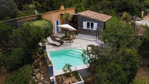 Pool - Le Cabanon by Pinarello Villa Services (Sainte-Lucie de Porto-Vecchio)