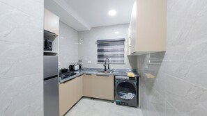 Fridge, microwave, stovetop, electric kettle