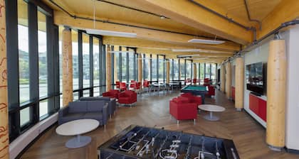 Residence & Conference Centre - Kelowna