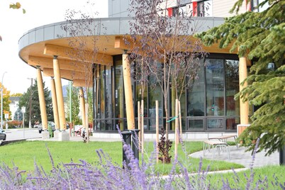 Residence & Conference Centre - Kelowna 