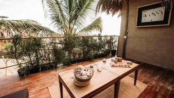 Comfort House, Sea View | Premium bedding, free WiFi, bed sheets