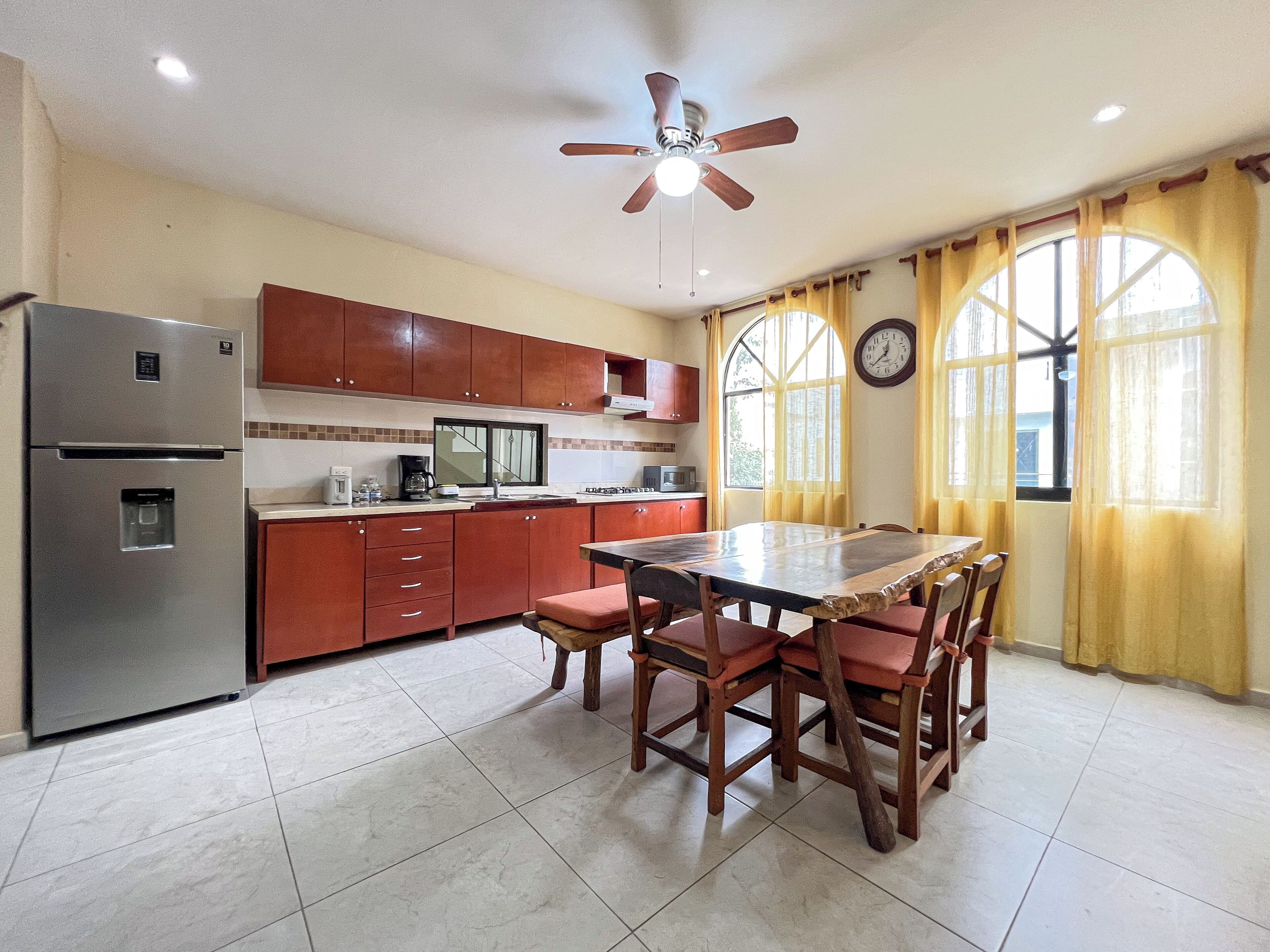 Apartament Deluxe, pati, vistes al jardí | Menjador