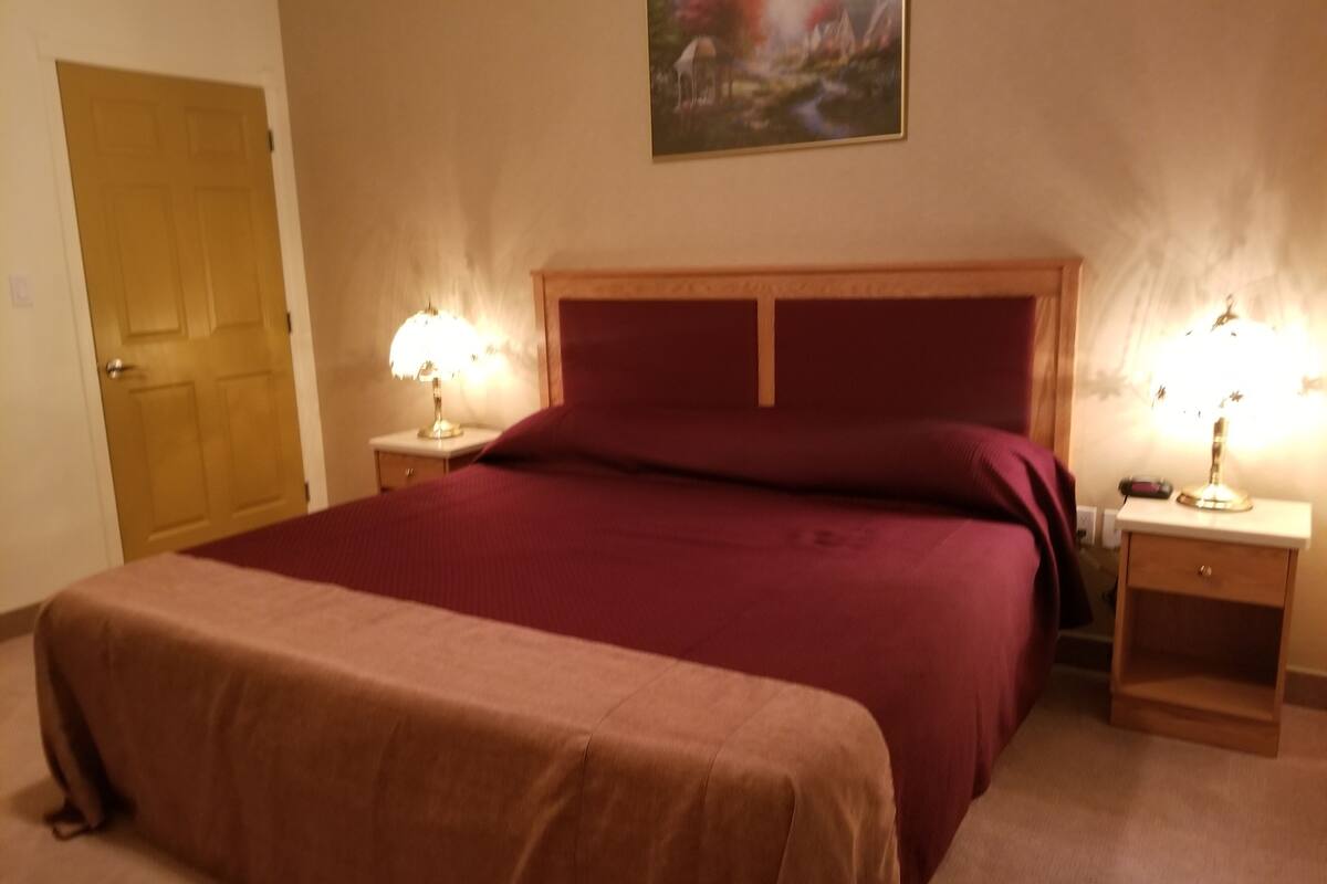 Chambre Signature, 1 très grand lit, coin cuisine | Wi-Fi gratuit