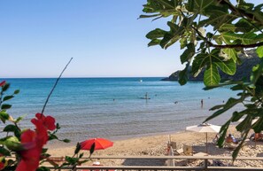 Sun-loungers