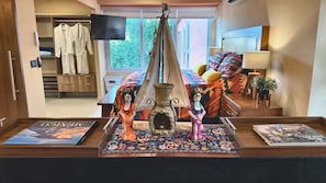 1 bedroom, desk, iron/ironing board, travel crib - Paradise Escape, Life is Good! (Puerto Vallarta)