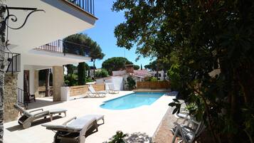 Biệt thự | Hồ bơi | Hồ bơi trong nhà, hồ bơi ngoài trời