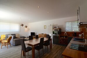 Villa | Private kitchen - Villa in L'escala Near Cala Montgo Beach (L'Escala)