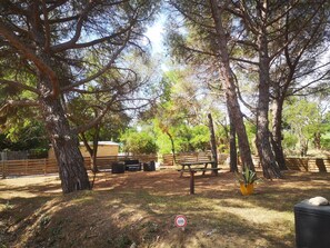 Outdoor dining - House Hamlet Monastir del Camp (Passa)