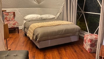 Comfort Townhome, Mixed Dorm, Accessible Bathtub, Mountain View | 1 bedroom, free WiFi