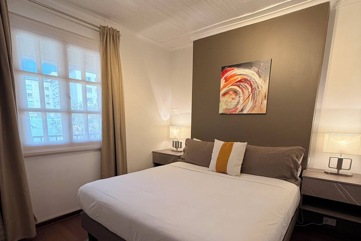 Deluxe Double Room, 1 King Bed, Non Smoking | Desk, laptop workspace, free WiFi