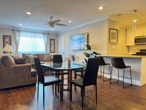 Condo, City View | In-room dining - Downtown 3BD City View with Washer Dryer (Atlanta)