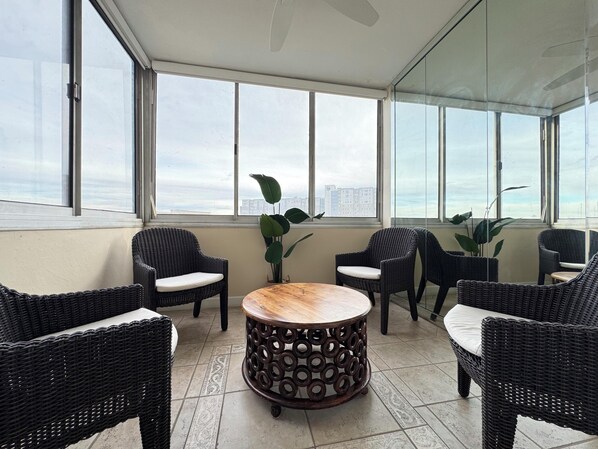 Condo, City View | City view - Downtown 3BD City View with Washer Dryer (Atlanta)