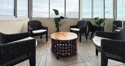 Downtown 3BD City View with Washer Dryer