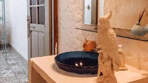 Eenvoudige kamer | Badkamer