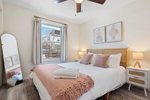 5 habitaciones, caja de seguridad en la habitación y escritorio 