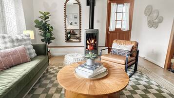 Smart TV, fireplace, table football, ping pong