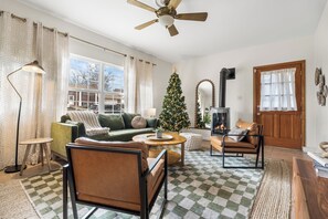 Smart TV, fireplace, table football, ping pong