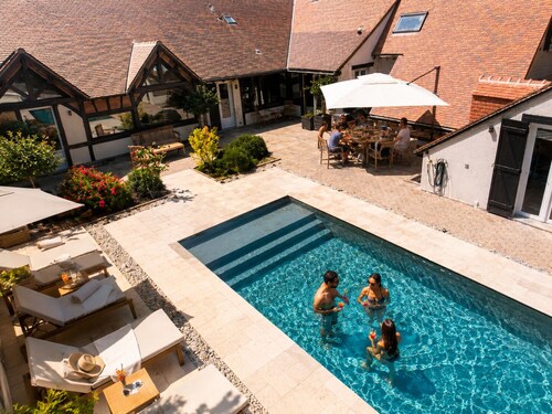 Estate in Sologne with a pool!!