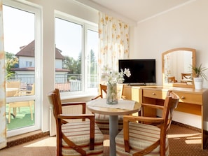 Apartment | Dining - Holiday Studio Close to the Seaside Beach (Rewal)