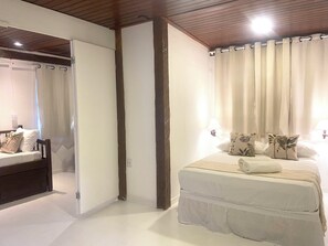 Premium Quadruple Room, Lanai | In-room safe, free WiFi - Paraiso Geriba (Búzios)