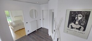 2 habitaciones, escritorio, wifi y ropa de cama