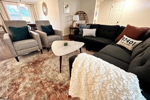 Smart TV - Newly Renovated Charmer (Eugene)