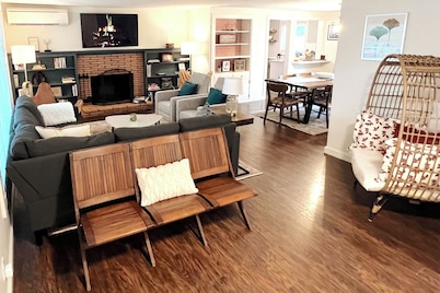 Newly Renovated Charmer