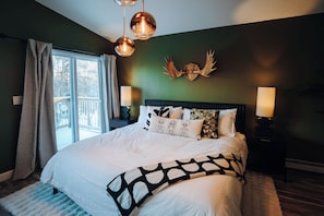 3 habitaciones, escritorio, tabla de planchar con plancha y wifi gratis