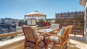 Suite – standard, dalutsikt | Balkong