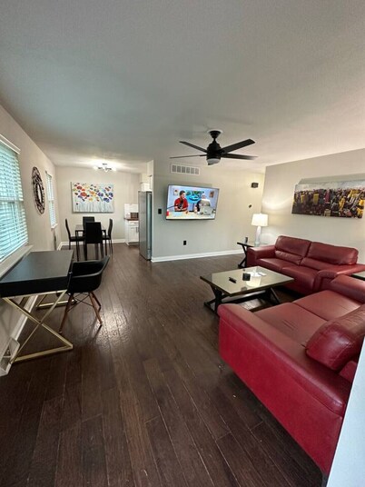 2 Bed 1 Bath Southside Columbia 7 min to Mizzou