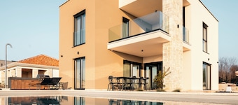 Villa SUN Villa with pool and sea view