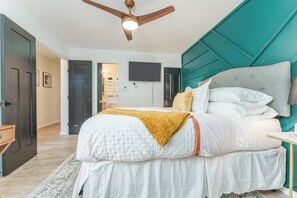 2 chambres, coffres-forts dans les chambres, bureau