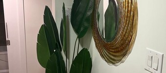 #6 (5 STAR PRIVATE ROOM) CALIFORNIAN NEST{5kms 4m Airport}