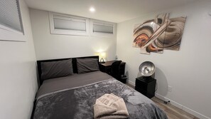 1 chambre, bureau, fer et planche à repasser, Wi-Fi gratuit