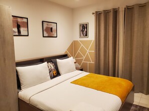 1 bedroom, desk, iron/ironing board, free WiFi