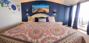 3 bedrooms, iron/ironing board, WiFi, bed sheets - Ocean Front, Private Balconies (Myrtle Beach)