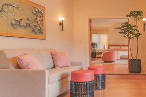 Suite Premier | Aire de séjour | Téléviseur connecté de 48 po avec télévision numérique