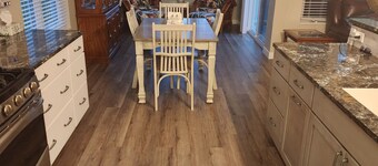 Minutes from EAA grounds and closer to shopping/dining/ transportation/medical