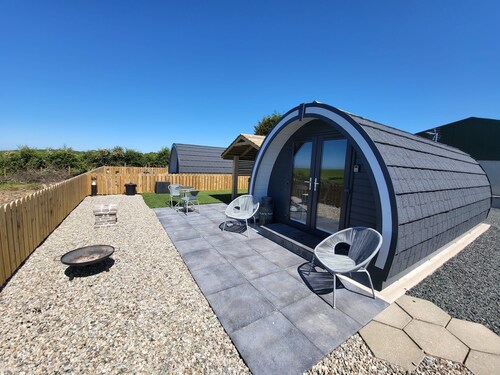 Ballyhemlin Pods - Blackthorn