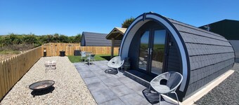 Ballyhemlin Pods - Blackthorn